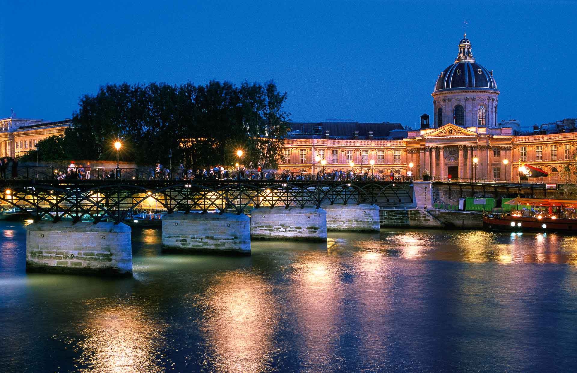 seine louvre