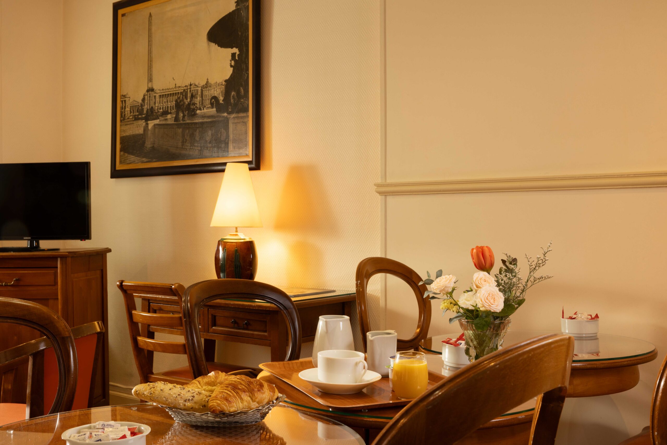 salon petit dej 2 scaled